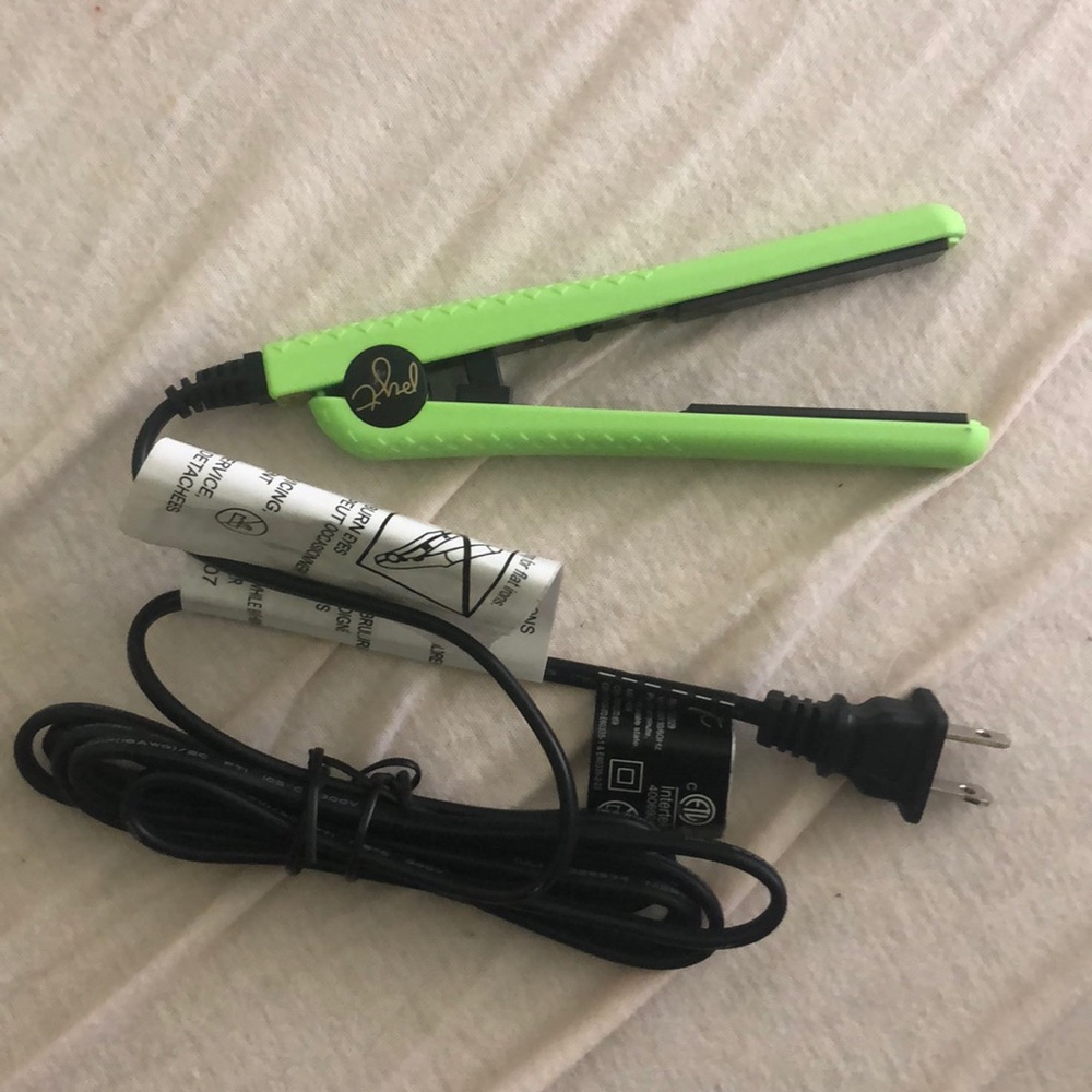 Pyt travel straighten